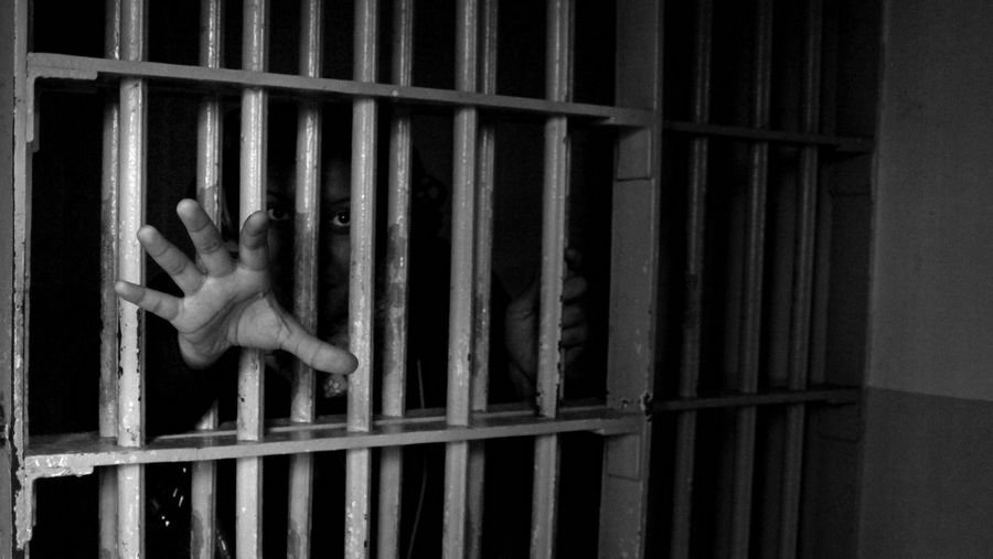 К чему снится тюрьма: К чему снится что посадили в тюрьму